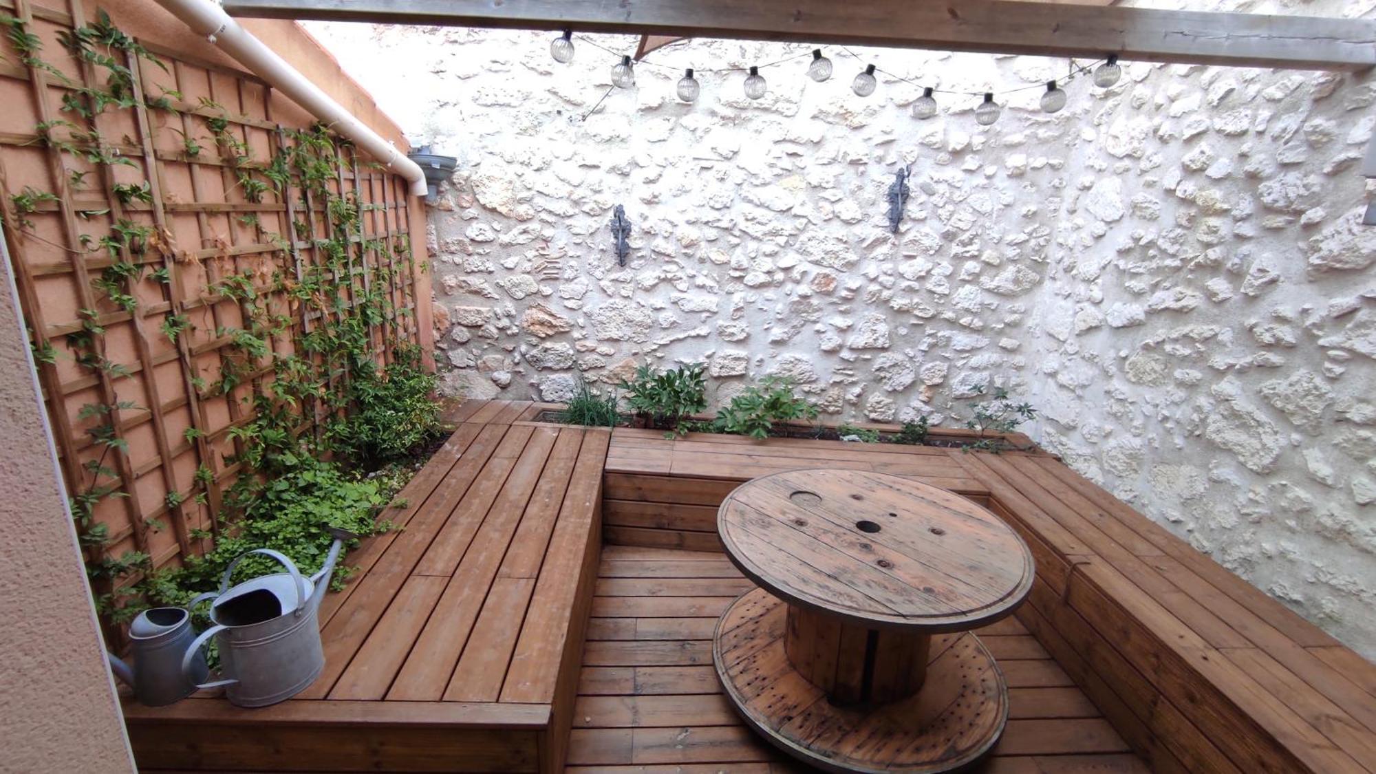 Maison De Village Avec Sa Charmante Petite Cour Interieure Fleury  Esterno foto